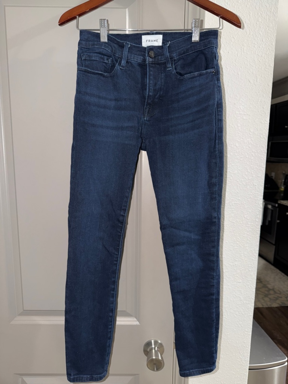 Frame dark wash skinny cropped ankle jeans 27 le skinny de Jeanne crop